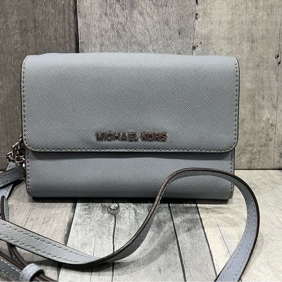 MICHAEL KORS Light Blue Jet Set Leather Crossbody Bag - Picture 3 of 10